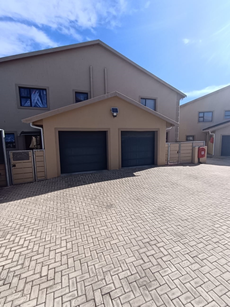 3 Bedroom Property for Sale in Heiderand Western Cape